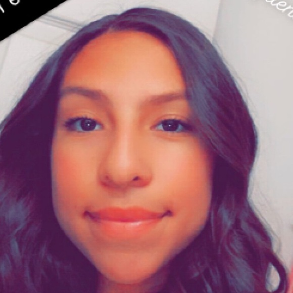 Meet your Posher, Aryssa - Picture 1 of 1